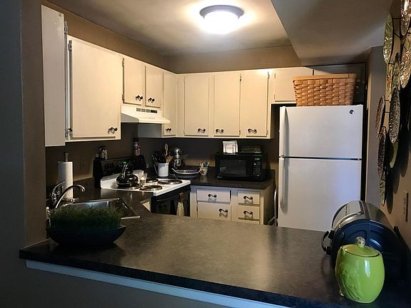 5th image of 12 Ziemke Farm Ln