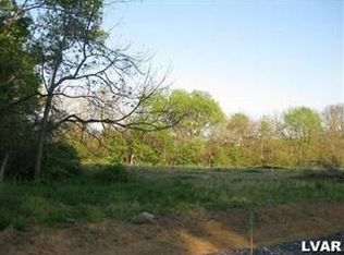 1788 Chardonnay Dr, Easton, PA 18045