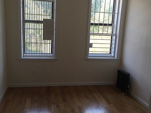 5th image of 25 St Nicholas Ter APT 22