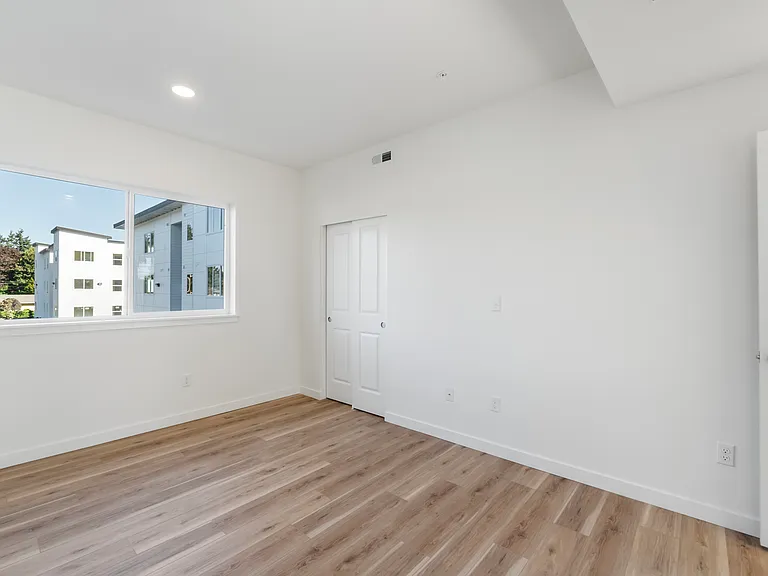 Bell Pointe Terrace Apartments — Photo 33