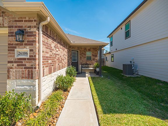 4th image of 26106 Halwell Manor Ln