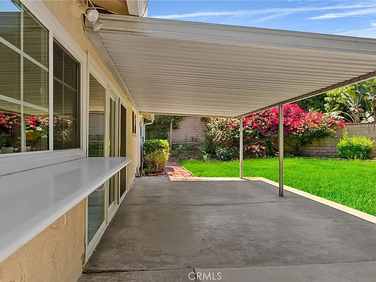 16495 Canelones Dr — Photo 34
