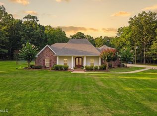 165 Cody Ln, Brandon, MS 39042