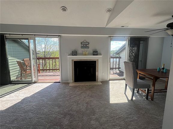 3rd image of 8158 Shorewalk Dr