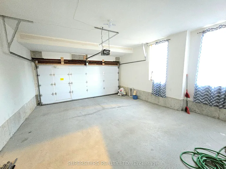 28 Armillo Pl — Photo 17