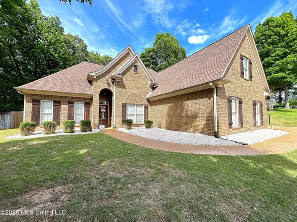 3426 Westwind Dr, Nesbit, MS 38651