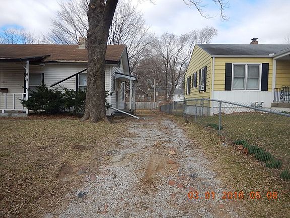2nd image of 1810 S Maywood Ave