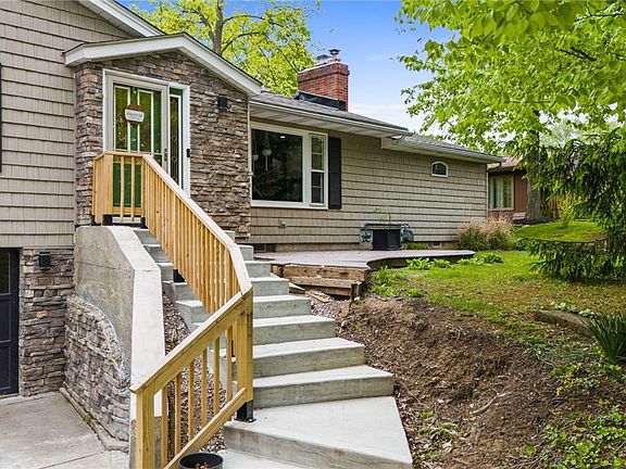 2nd image of 107 Hilltop Dr