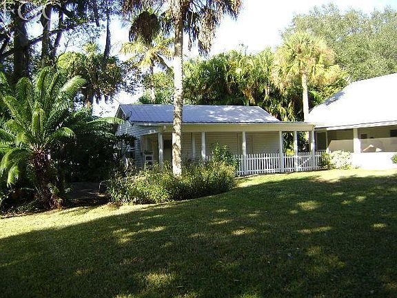 3rd image of 60 Aqua Ln