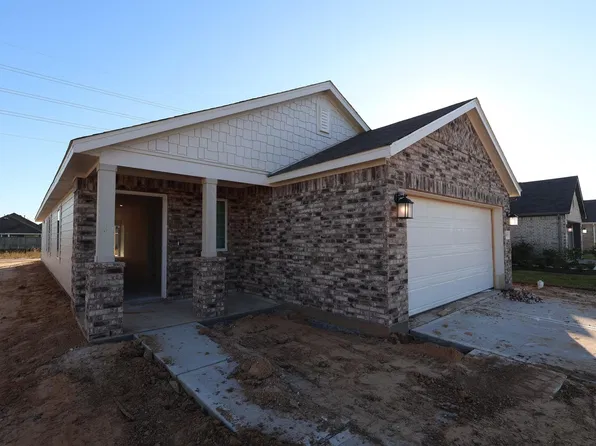 1050 Garnet Star Dr, La Marque, TX 77568