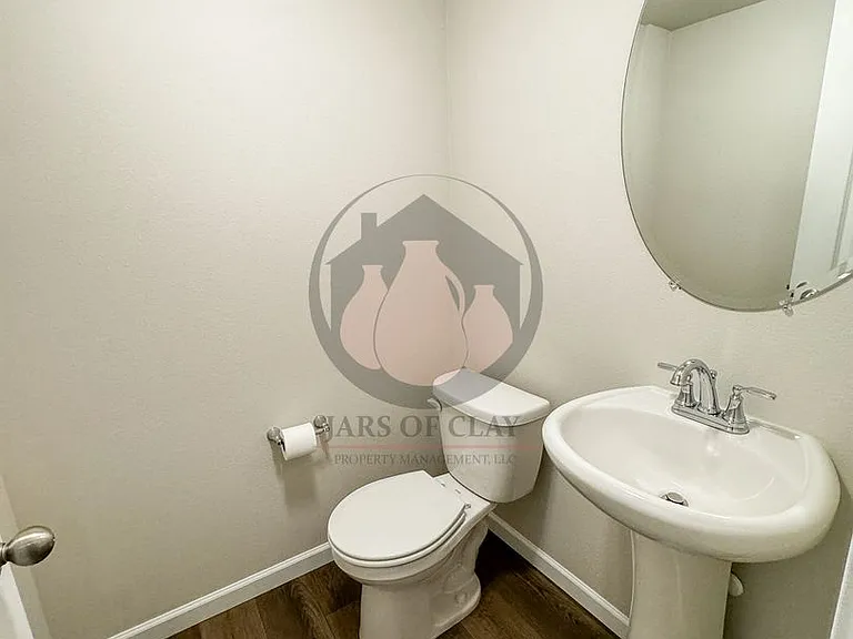1668 SE Barberry Ave — Photo 11