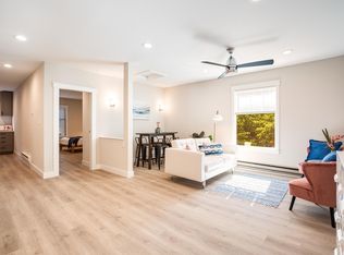 150 20th Ave E, Seattle, WA 98112