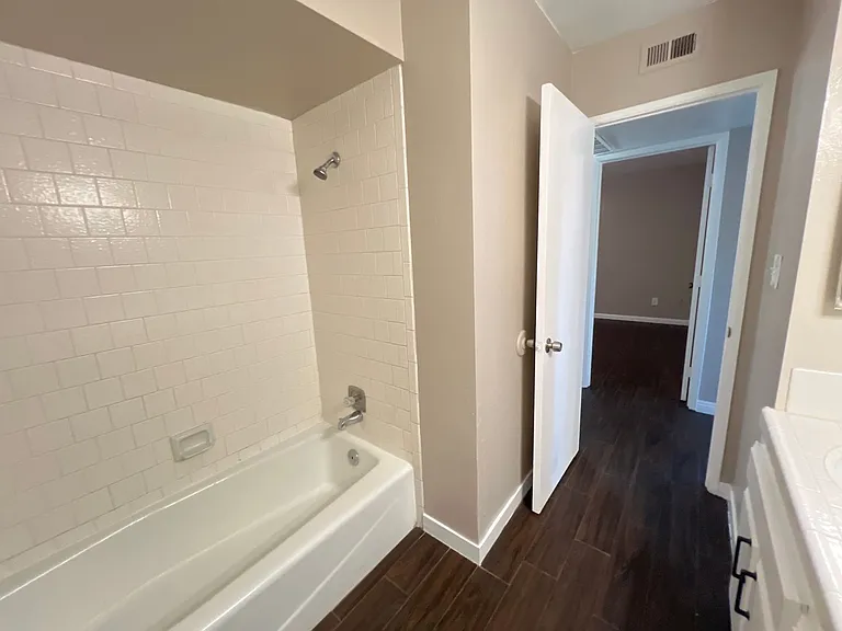 6811 Klamath Way — Photo 24