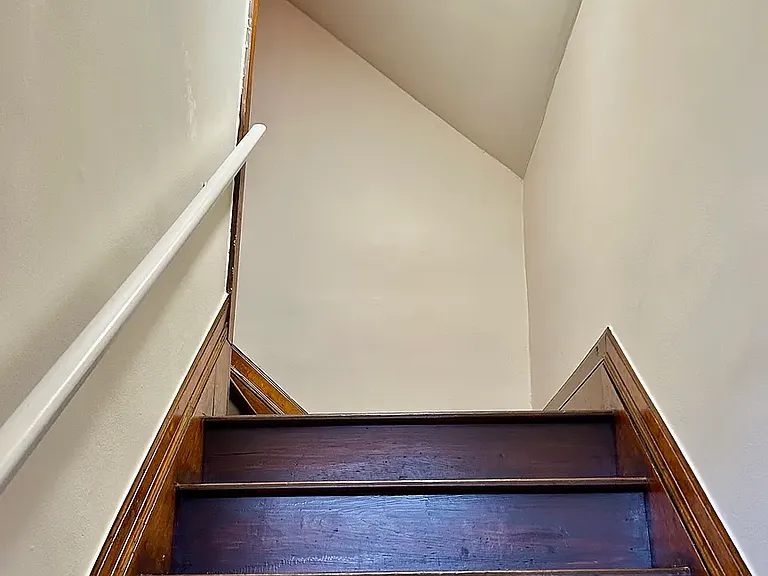 2207 Montclair St — Photo 17