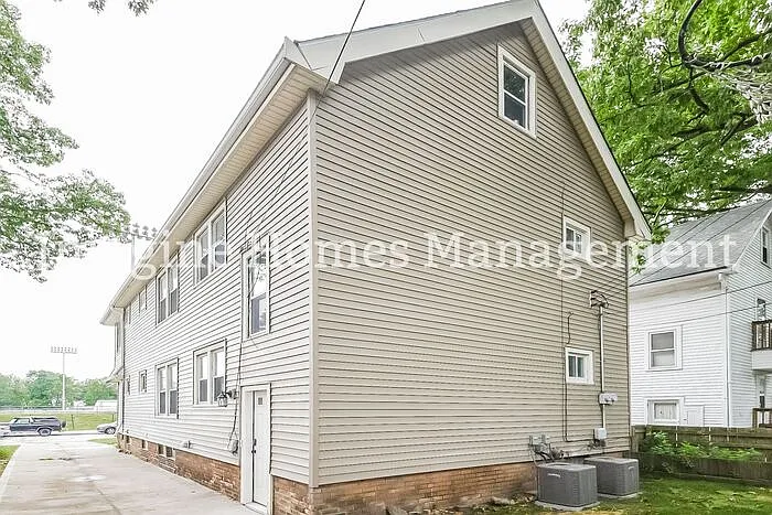 1677 Bunts Rd — Photo 13
