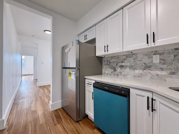 212 15th Street image 1 of 13