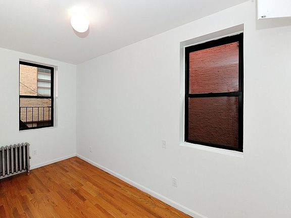 4th image of 5 Jones St APT 10