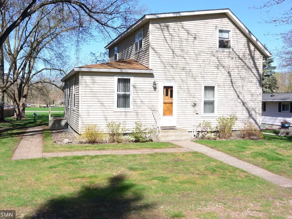 417 Greeley Ave N, Glencoe, MN 55336