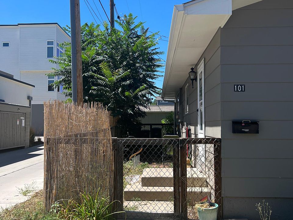 2nd image of 101 N Iowa Ave