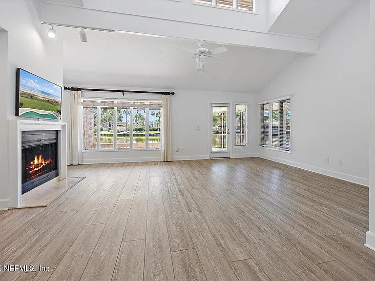 80 Fishermans Cove Rd — Photo 8