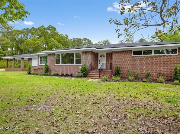 3532 General Howe Road, Riegelwood, NC 28456