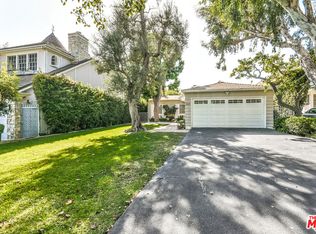 323 S Carmelina Ave, Los Angeles, CA 90049