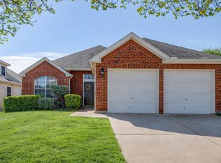 8136 Zion Trl, Fort Worth, TX 76137