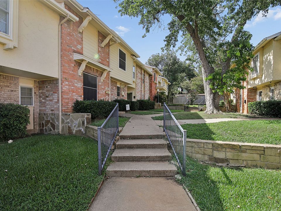 1st image of 1971 Shorewood Dr