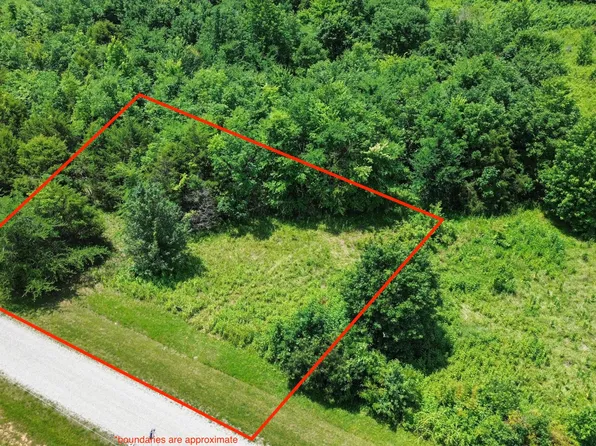 121 Kelley Cir, Nancy, KY 42544