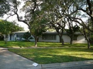 343 Wheele Ave, Aransas Pass, TX 78336