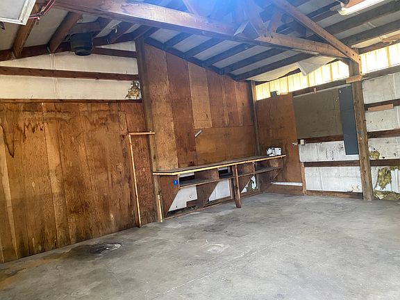 5th image of 4323 E Grace Ave