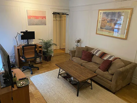 Rented by Susan Finkel, LREB | media 1