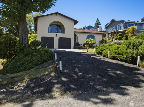 611 SW 293rd Street, Federal Way, WA 98023