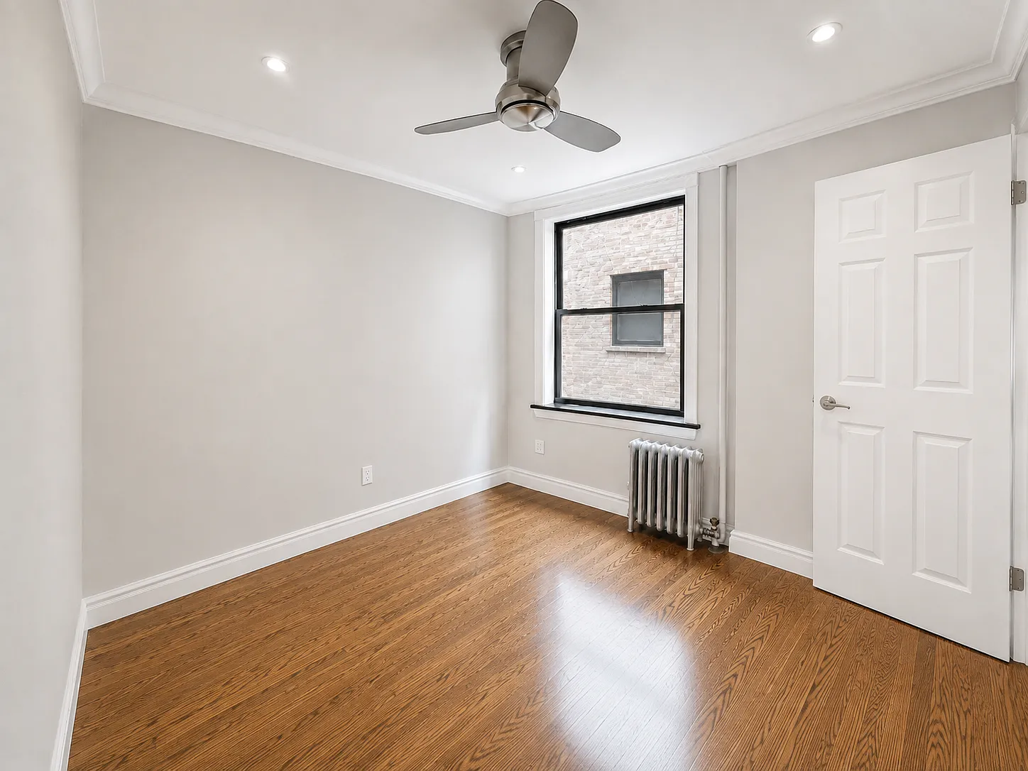 330 East 35th Street — Photo 1