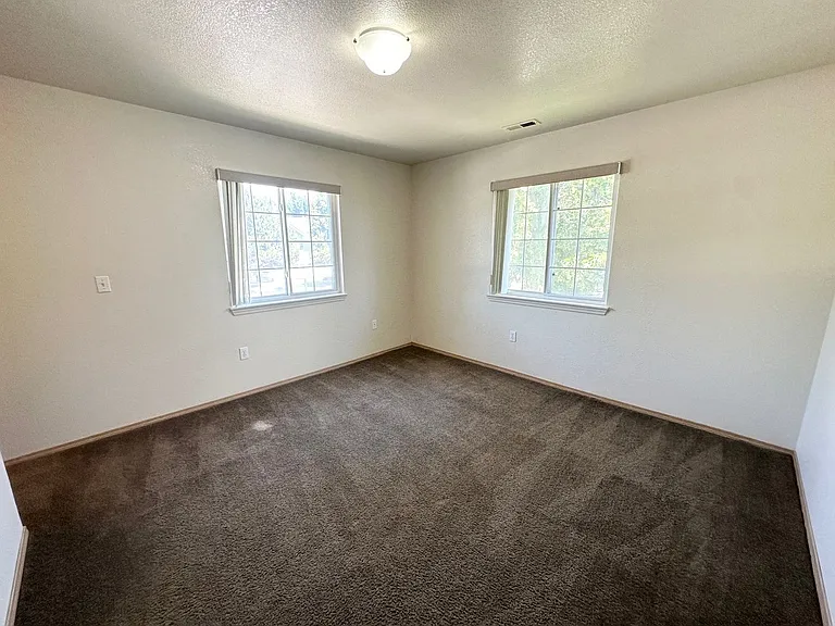 10697 W Halstead Ln #201 — Photo 17