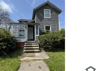 921 Ames St #1, Saginaw, MI