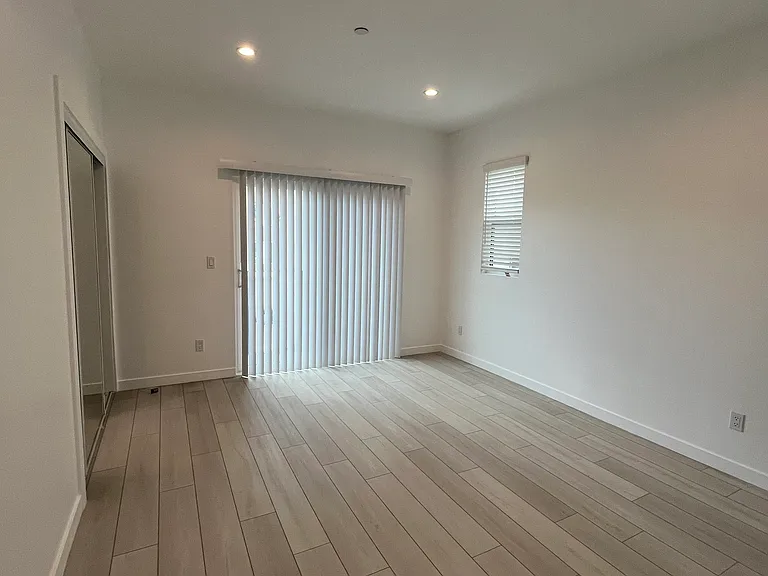 246 N Dillon St #246 — Photo 17