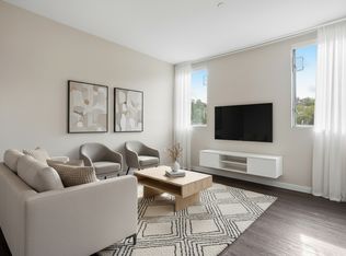 16300 Ventura Blvd #201, Encino, CA 91436