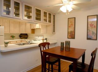 8020 Janes Ave APT 207, Woodridge, IL 60517