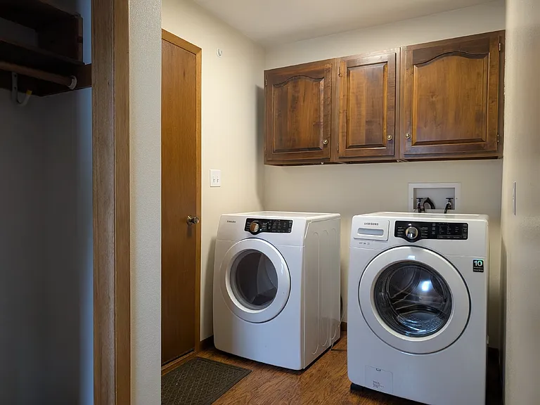 2408 S Gladys Ave — Photo 31