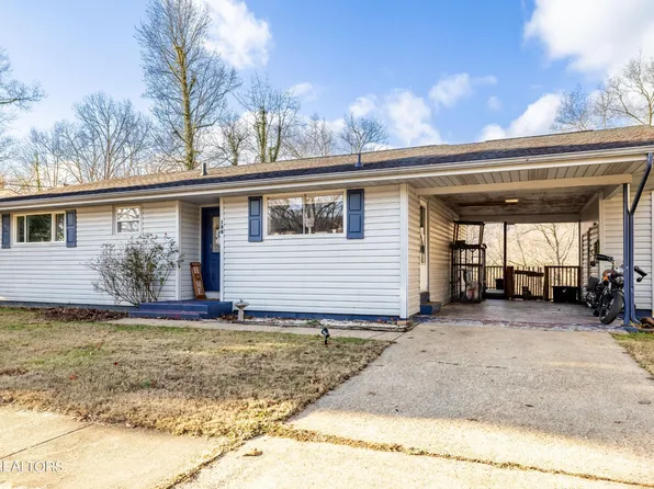 135 Upper Airbase Ln, Briceville, TN 37710
