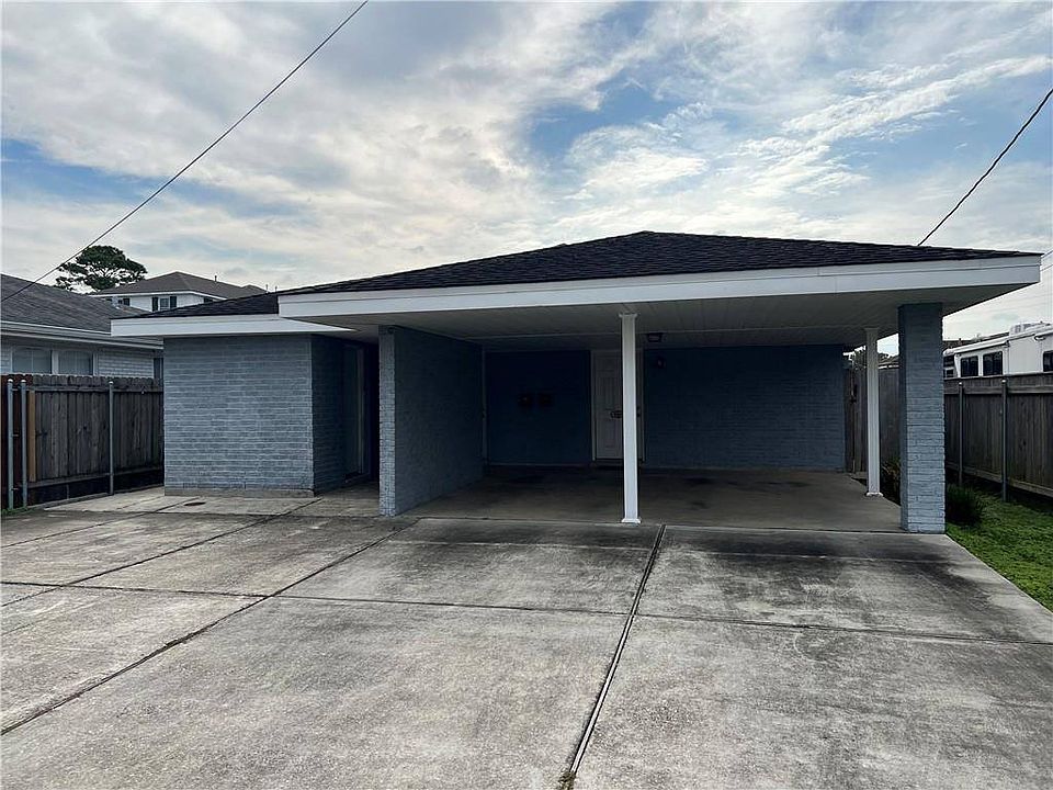 1st image of 102/104 Sharon Dr