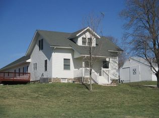 1675 Cordova Ave, Pella, IA 50219