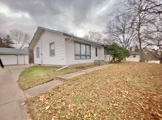 4550 Bacon Ave, Inver Grove Heights, MN 55077