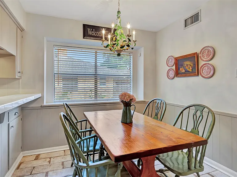 18623 Prince William Ln — Photo 15