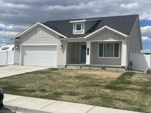 4371 Half Mile Rd E, Cedar City, UT 84721