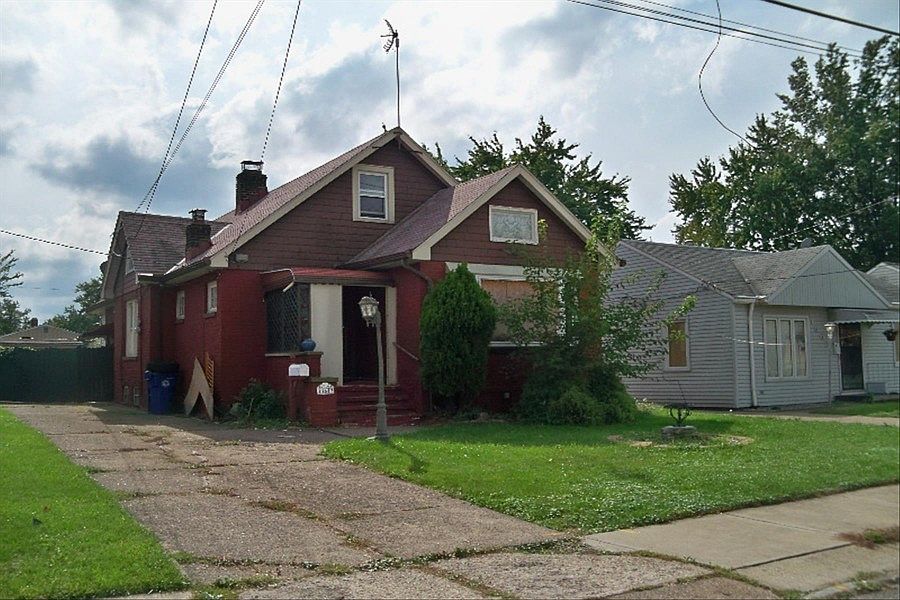 1st image of 13617 Astor Ave