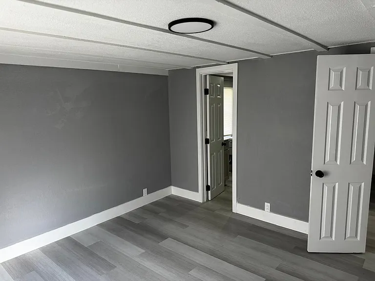 4760 Oleno Ave — Photo 2