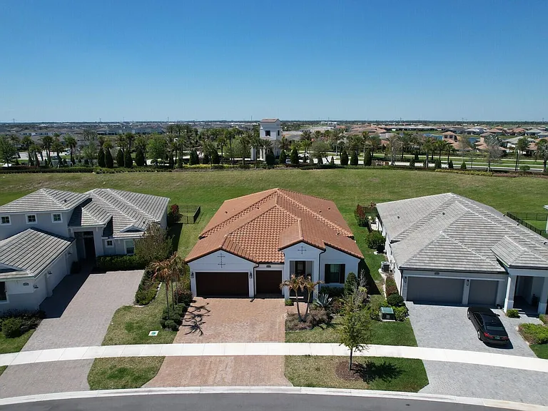 9204 SW Arco Way — Photo 45