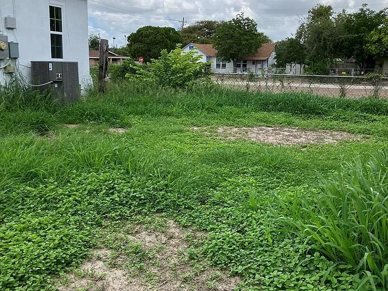 30 W Monroe St — Photo 13